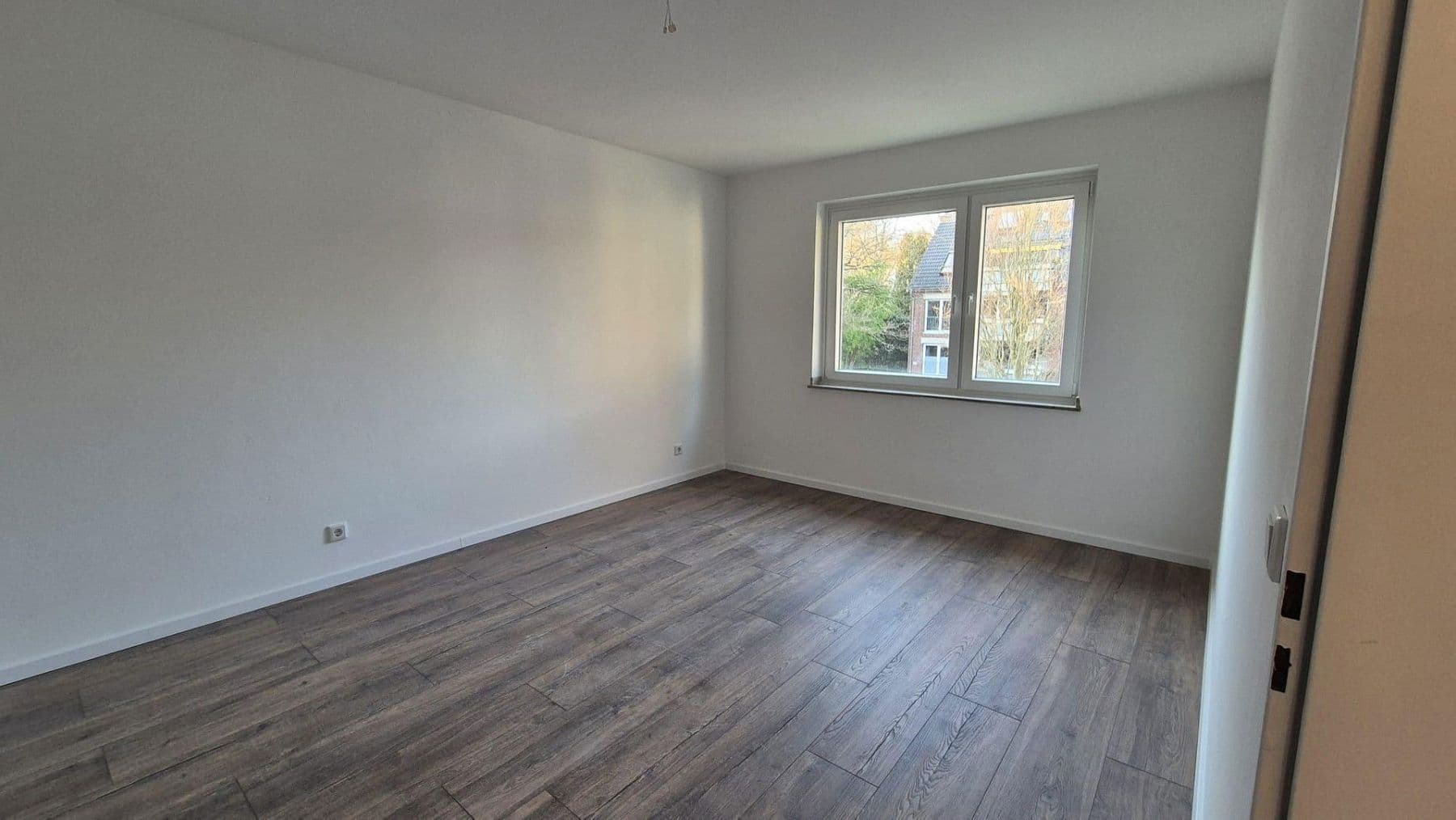 Pronájem bytu 3+kk 95 m², Zeisigstraße 15, Essen, Severní Porýní-Vestfálsko Pronájem bytu 3+kk 95 m², Zeisigstraße 15, Essen, Severní Porýní-Vestfálsko