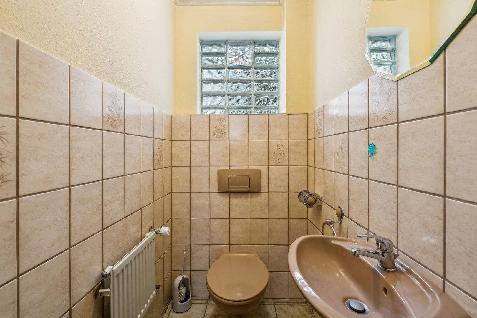 Prodej domu 291 m², pozemek 292 m², Stockstadt am Rhein, Hessen Prodej domu 291 m², pozemek 292 m², Stockstadt am Rhein, Hessen