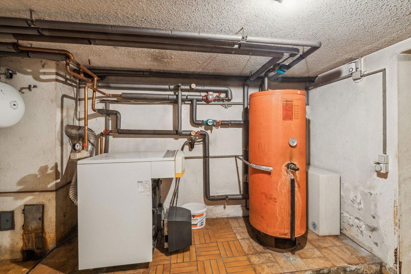 Prodej domu 291 m², pozemek 292 m², Stockstadt am Rhein, Hessen Prodej domu 291 m², pozemek 292 m², Stockstadt am Rhein, Hessen