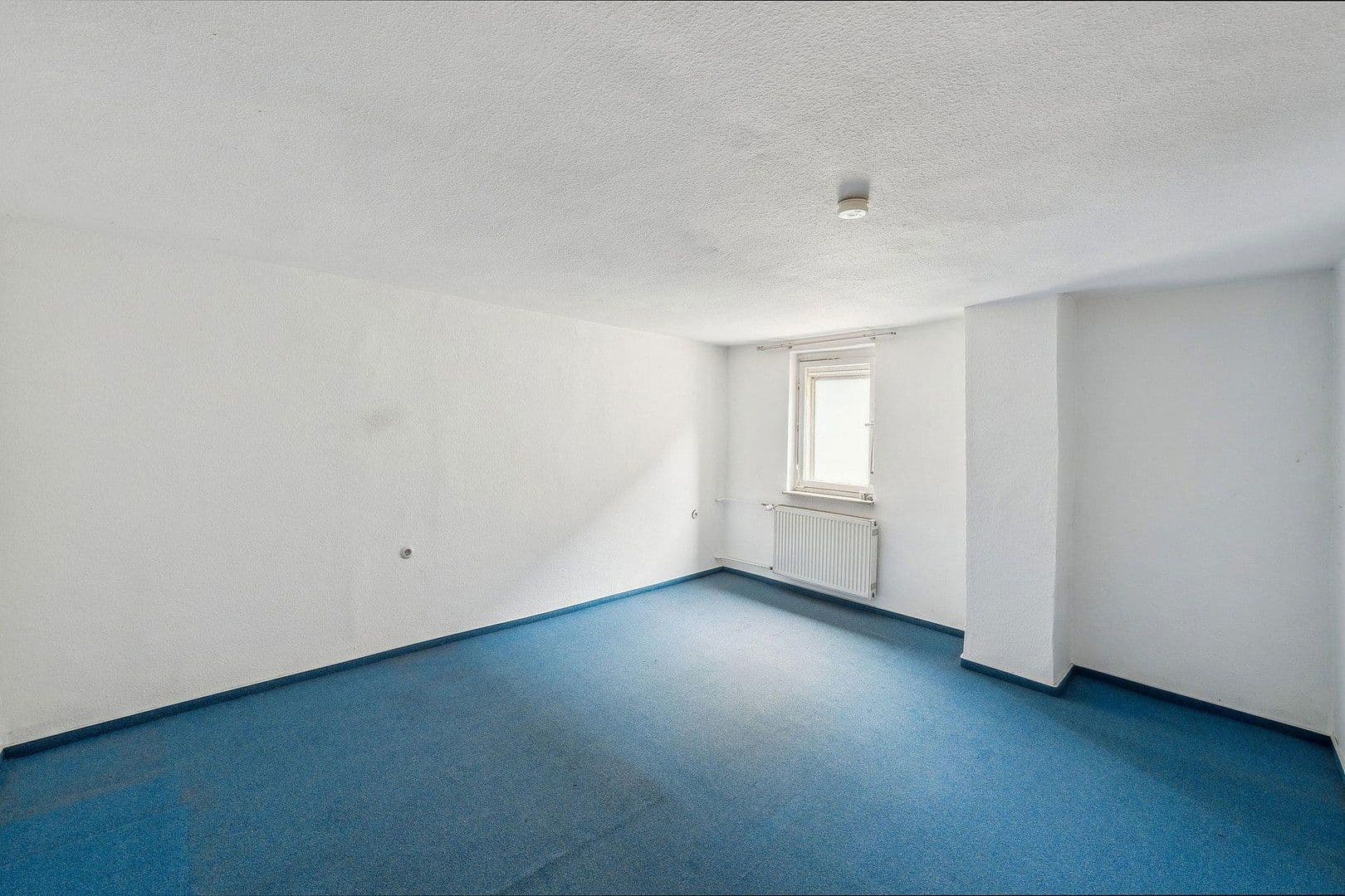 Prodej domu 291 m², pozemek 292 m², Stockstadt am Rhein, Hessen Prodej domu 291 m², pozemek 292 m², Stockstadt am Rhein, Hessen