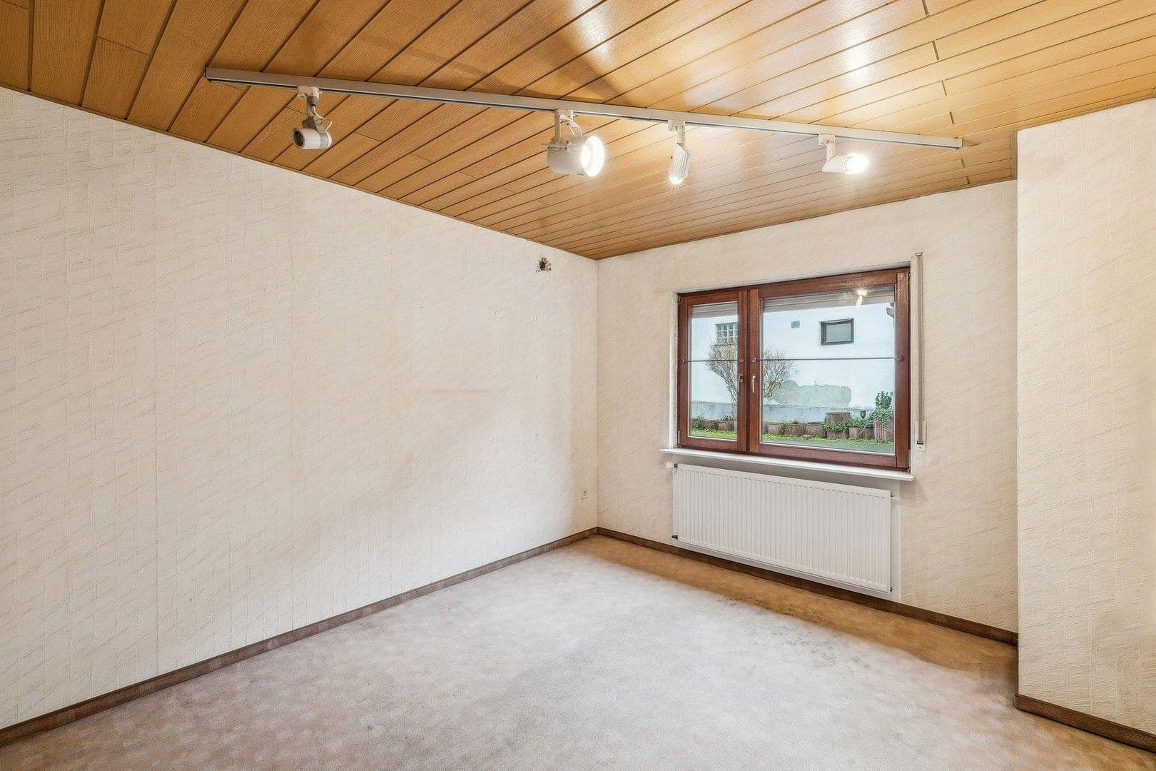 Prodej domu 291 m², pozemek 292 m², Stockstadt am Rhein, Hessen Prodej domu 291 m², pozemek 292 m², Stockstadt am Rhein, Hessen