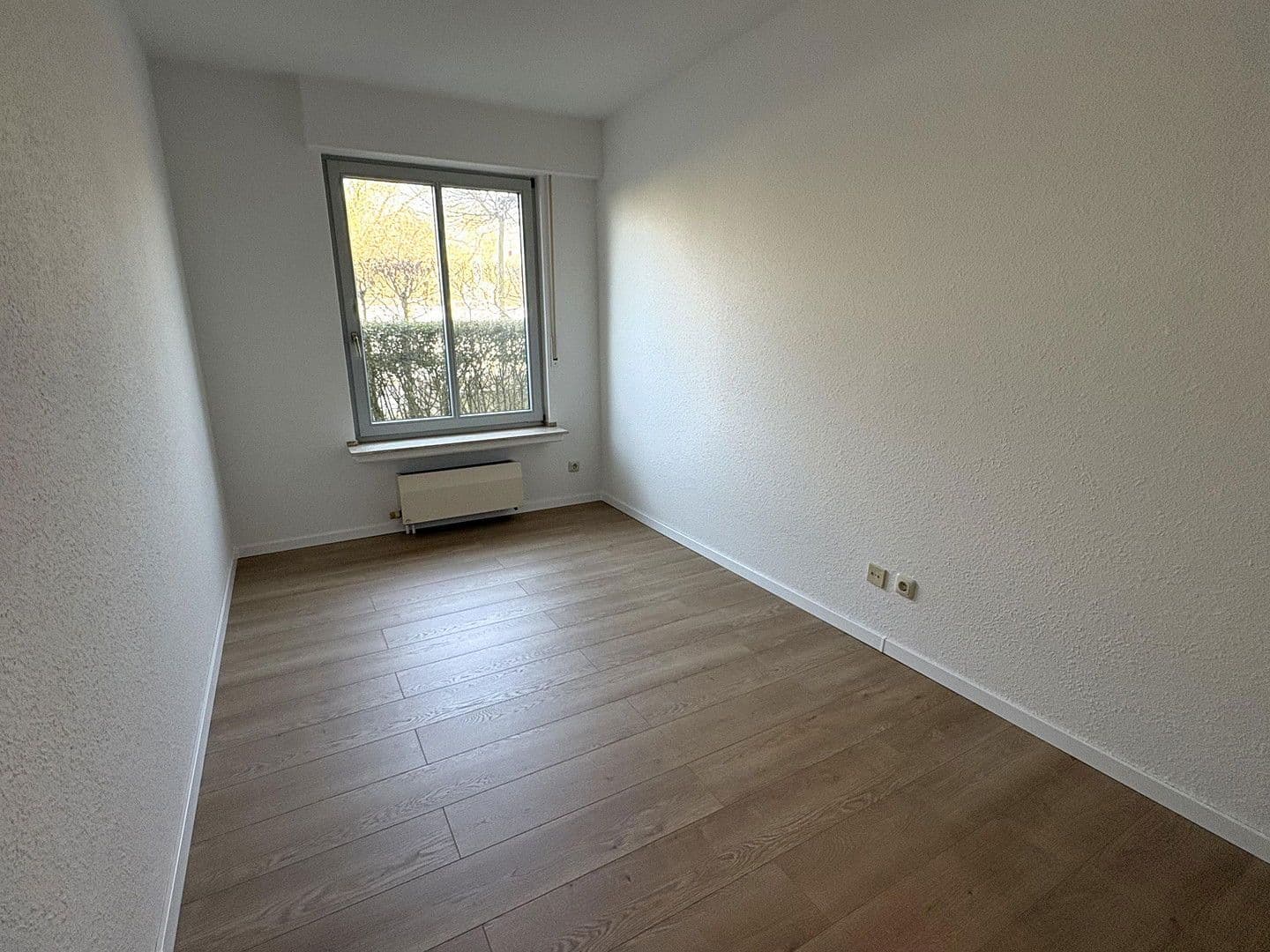 Prodej bytu 3+1 71 m², Kastanienring 14, Leipzig, Sasko Prodej bytu 3+1 71 m², Kastanienring 14, Leipzig, Sasko