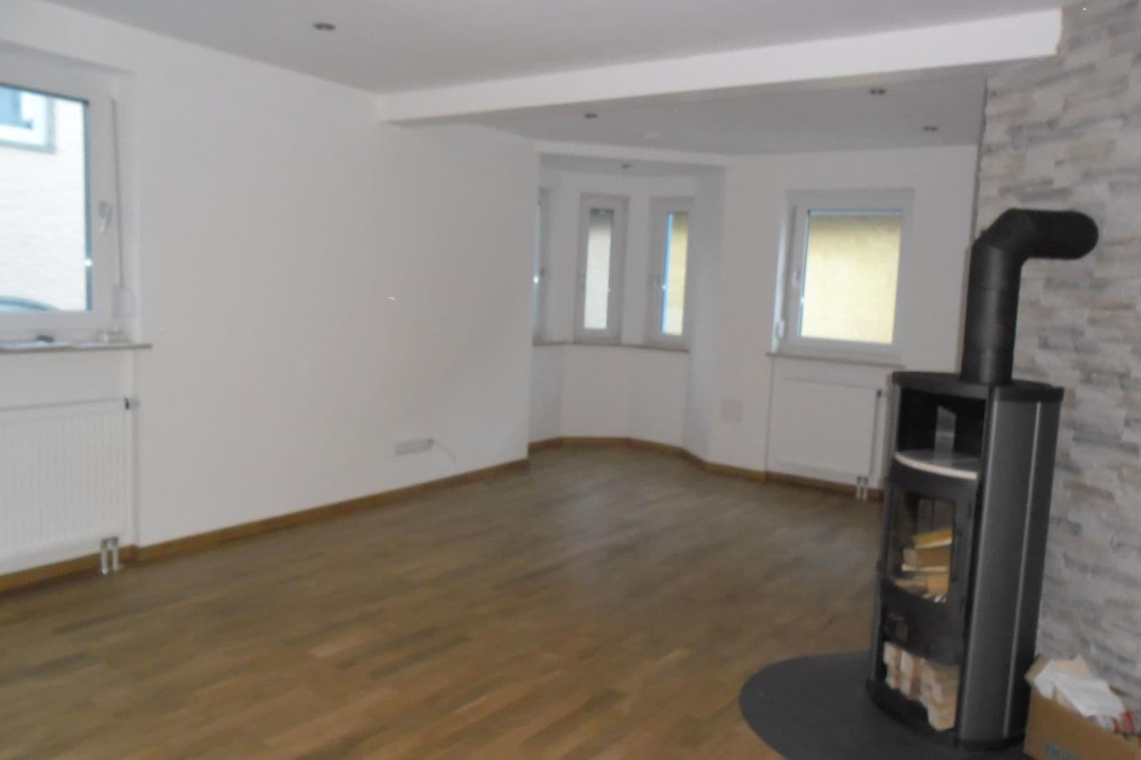 Pronájem domu 90 m², pozemek 50 m², Scharfstraße 6, Mainburg, Bavorsko Pronájem domu 90 m², pozemek 50 m², Scharfstraße 6, Mainburg, Bavorsko