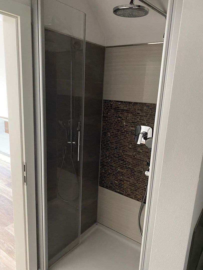 Pronájem bytu 2+1 81 m², Bad Honnef, Severní Porýní-Vestfálsko Pronájem bytu 2+1 81 m², Bad Honnef, Severní Porýní-Vestfálsko