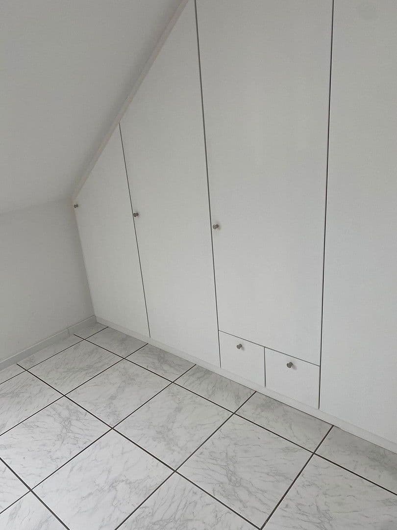 Pronájem bytu 2+1 81 m², Bad Honnef, Severní Porýní-Vestfálsko Pronájem bytu 2+1 81 m², Bad Honnef, Severní Porýní-Vestfálsko