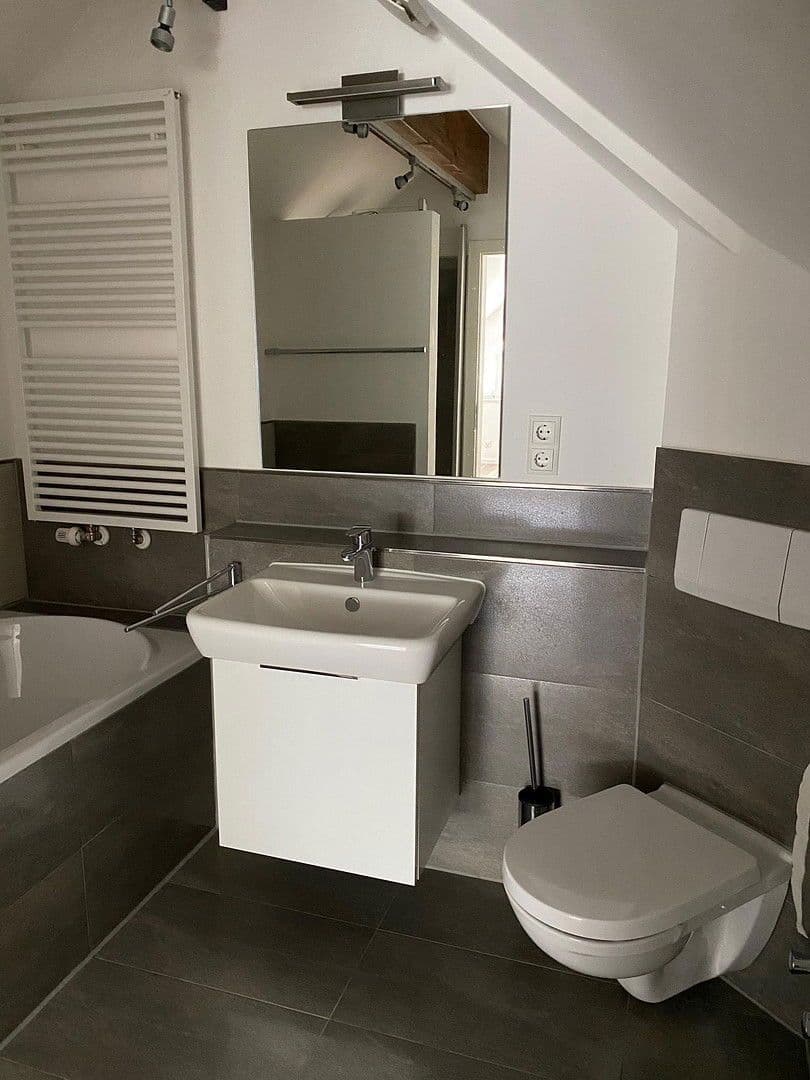 Pronájem bytu 2+1 81 m², Bad Honnef, Severní Porýní-Vestfálsko Pronájem bytu 2+1 81 m², Bad Honnef, Severní Porýní-Vestfálsko