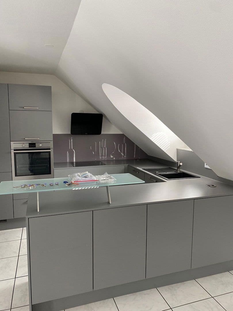 Pronájem bytu 2+1 81 m², Bad Honnef, Severní Porýní-Vestfálsko Pronájem bytu 2+1 81 m², Bad Honnef, Severní Porýní-Vestfálsko