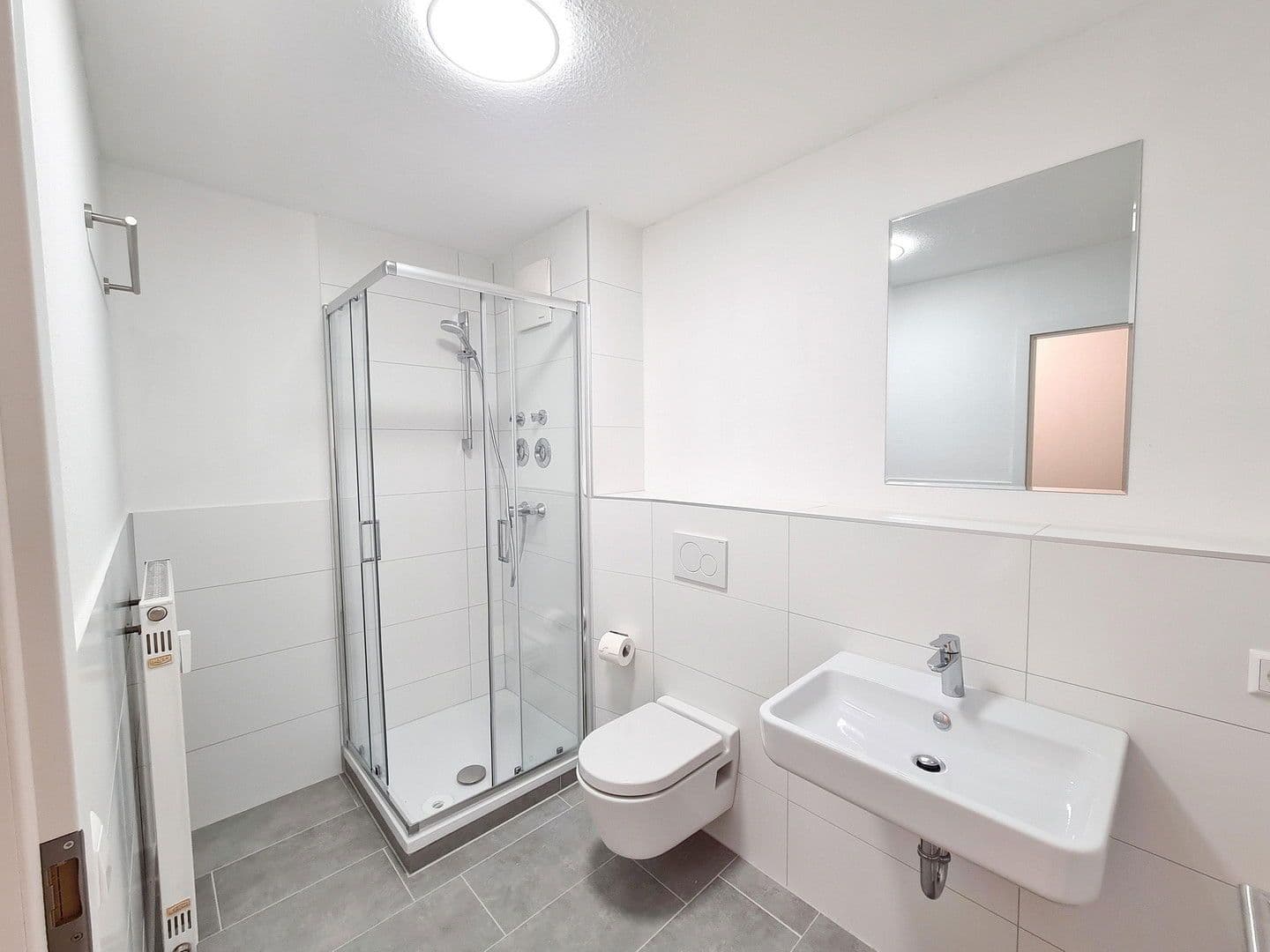 Pronájem bytu 1+1 40 m², Bruchsal, Bádensko-Württembersko Pronájem bytu 1+1 40 m², Bruchsal, Bádensko-Württembersko