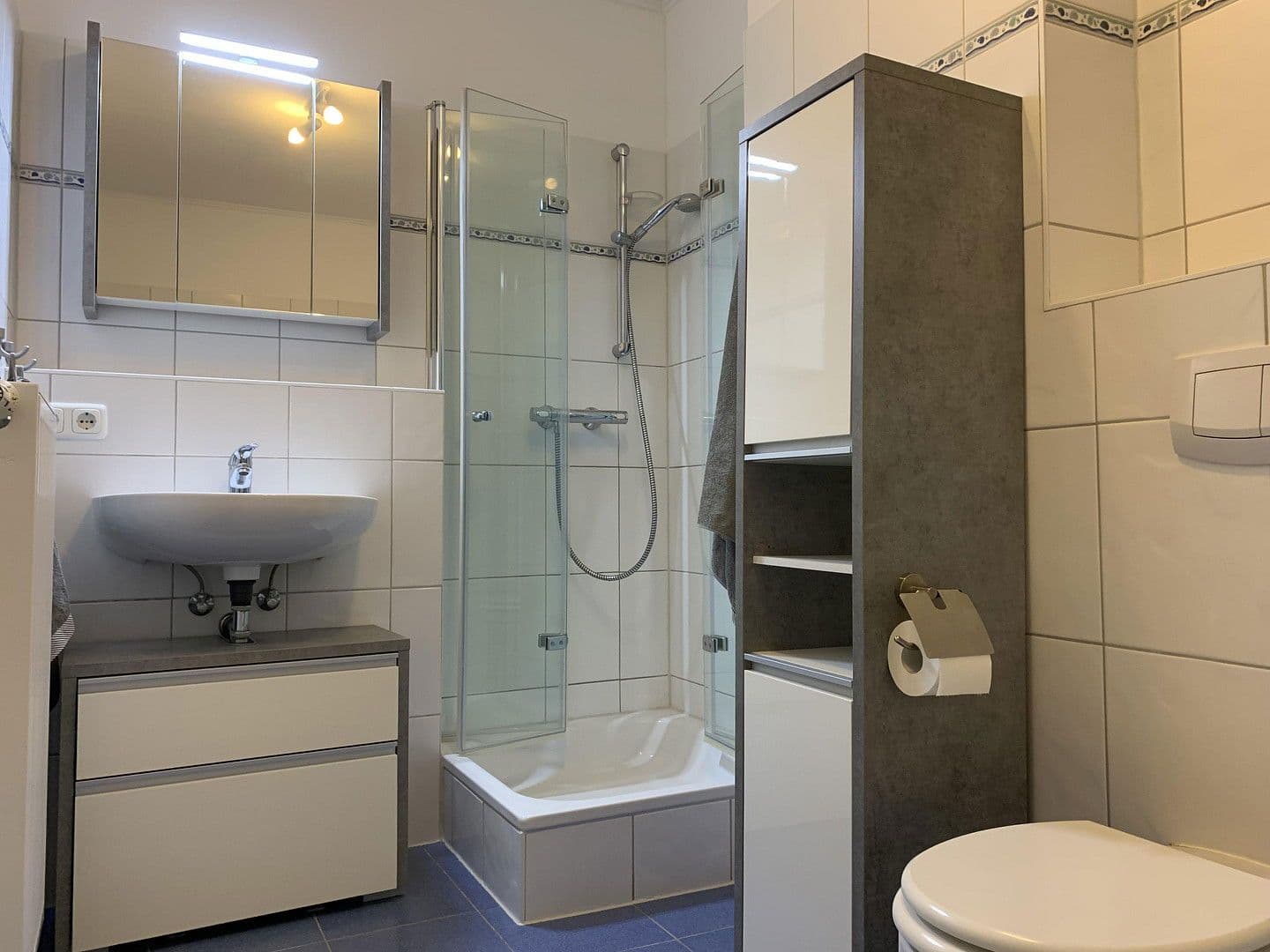 Prodej domu 145 m², pozemek 137 m², Hamburg, Hamburg Prodej domu 145 m², pozemek 137 m², Hamburg, Hamburg