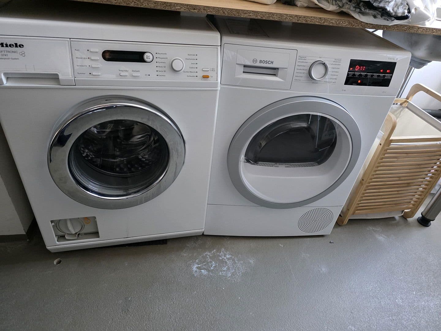 Pronájem bytu 3+1 80 m², Hohenmölsen, Sasko-Anhaltsko Pronájem bytu 3+1 80 m², Hohenmölsen, Sasko-Anhaltsko