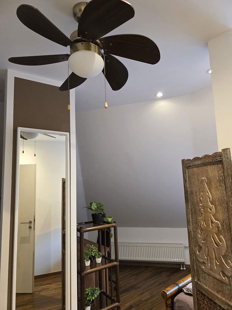 Pronájem bytu 3+1 80 m², Hohenmölsen, Sasko-Anhaltsko Pronájem bytu 3+1 80 m², Hohenmölsen, Sasko-Anhaltsko