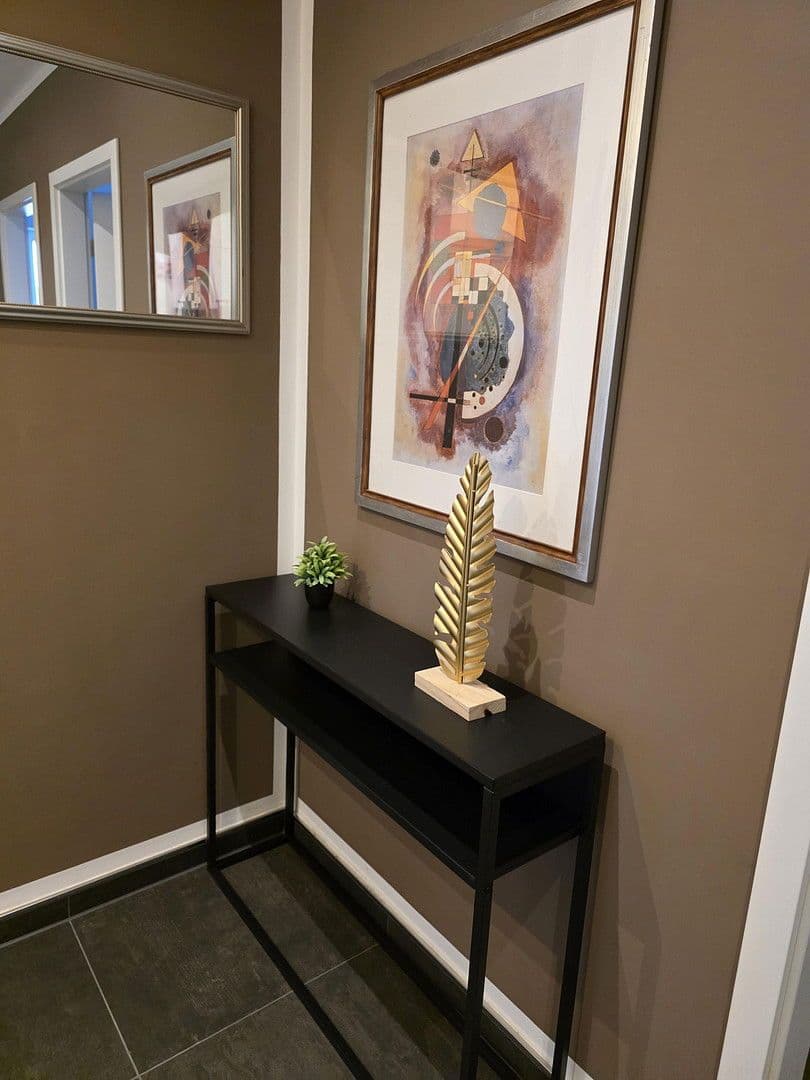 Pronájem bytu 3+1 80 m², Hohenmölsen, Sasko-Anhaltsko Pronájem bytu 3+1 80 m², Hohenmölsen, Sasko-Anhaltsko