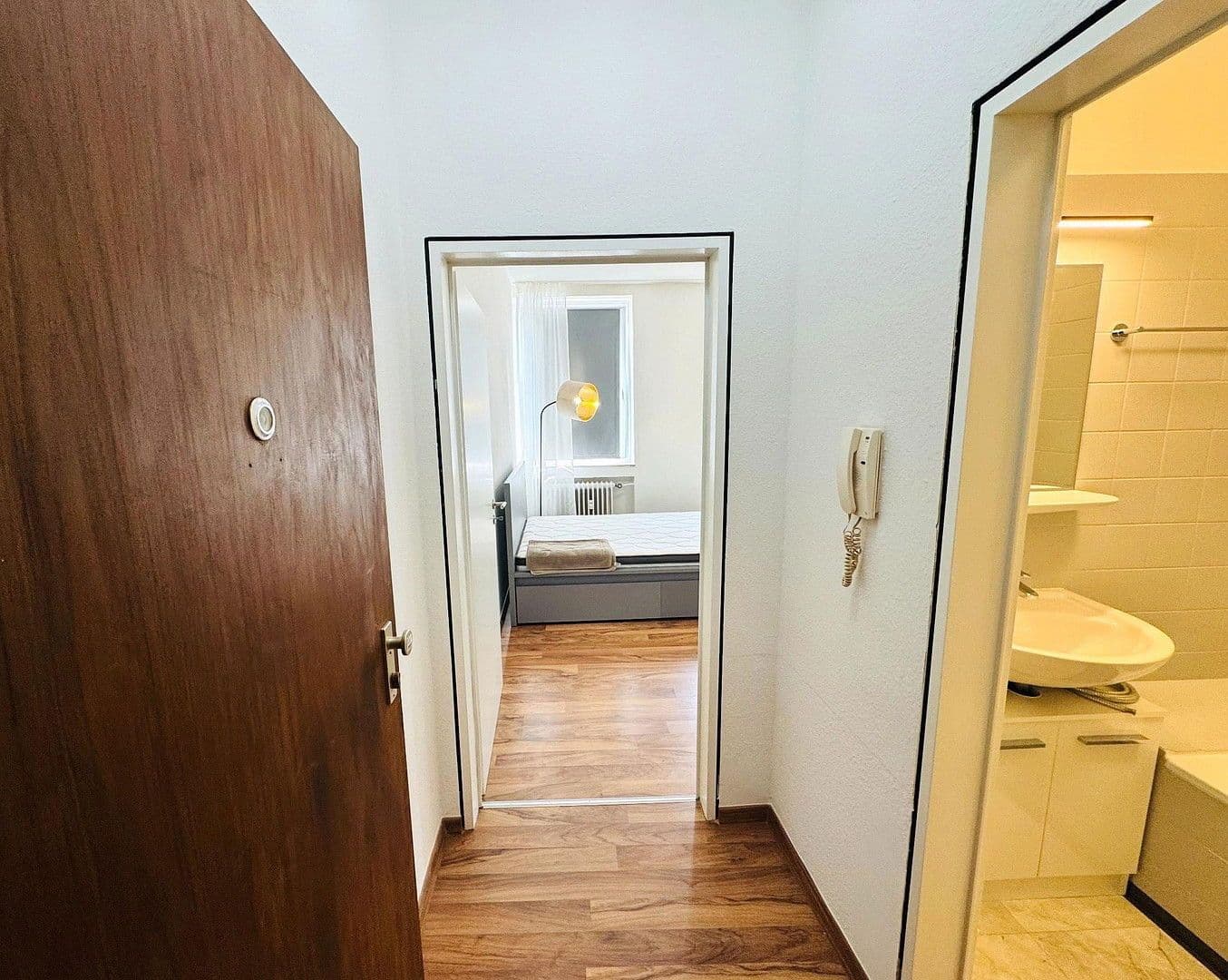 Pronájem bytu 1+1 28 m², Fürther Str. 11, Nürnberg, Bavorsko Pronájem bytu 1+1 28 m², Fürther Str. 11, Nürnberg, Bavorsko