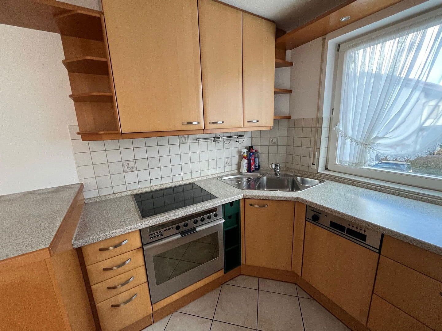 Pronájem bytu 3+kk 72 m², Gerteisenstr. 9, Gerlingen, Bádensko-Württembersko Pronájem bytu 3+kk 72 m², Gerteisenstr. 9, Gerlingen, Bádensko-Württembersko