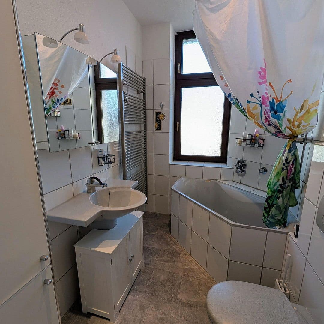 Prodej bytu 4+1 101 m², Essen, Severní Porýní-Vestfálsko Prodej bytu 4+1 101 m², Essen, Severní Porýní-Vestfálsko