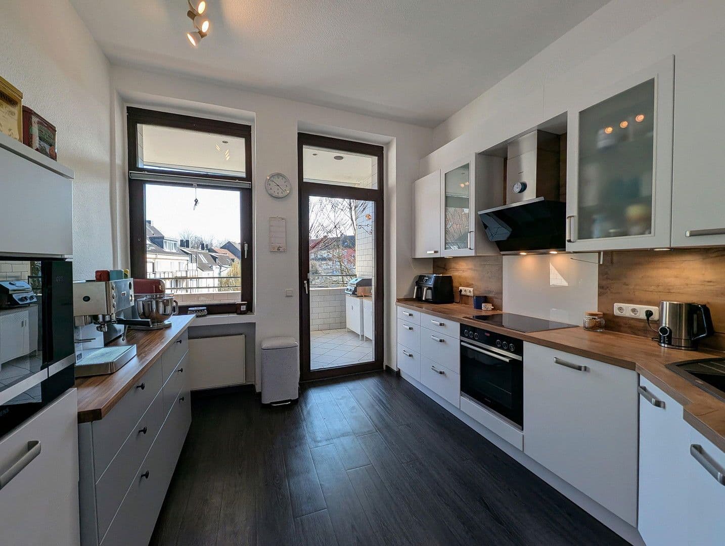 Prodej bytu 4+1 101 m², Essen, Severní Porýní-Vestfálsko Prodej bytu 4+1 101 m², Essen, Severní Porýní-Vestfálsko