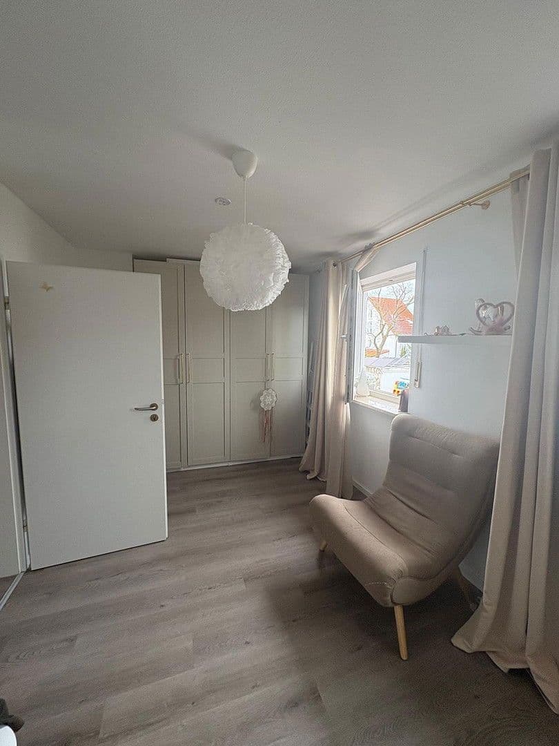 Pronájem domu 137 m², pozemek 150 m², München, Bavorsko Pronájem domu 137 m², pozemek 150 m², München, Bavorsko