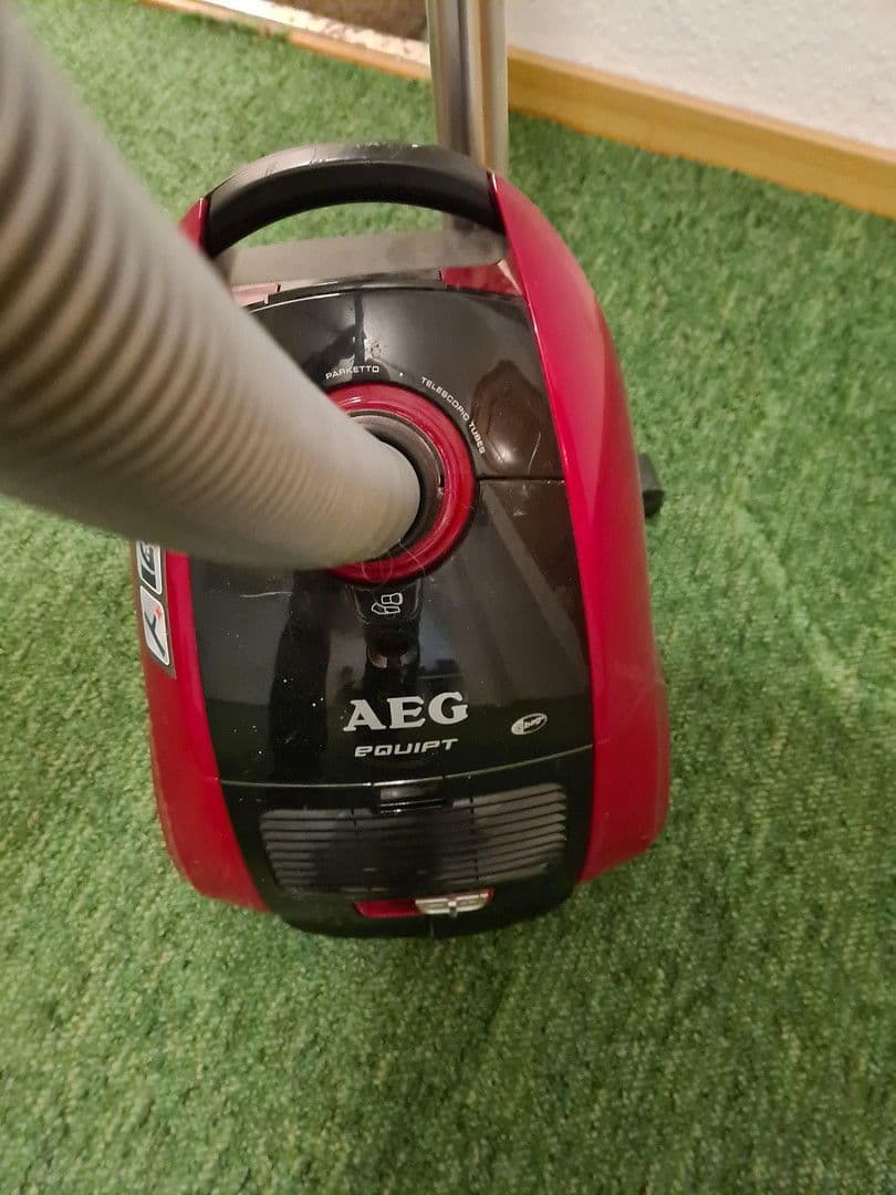 Pronájem bytu 1+1 49 m², Heusenstamm, Hessen Pronájem bytu 1+1 49 m², Heusenstamm, Hessen