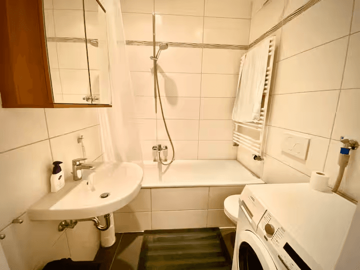 Pronájem bytu 2+1 50 m², München, Bavorsko Pronájem bytu 2+1 50 m², München, Bavorsko