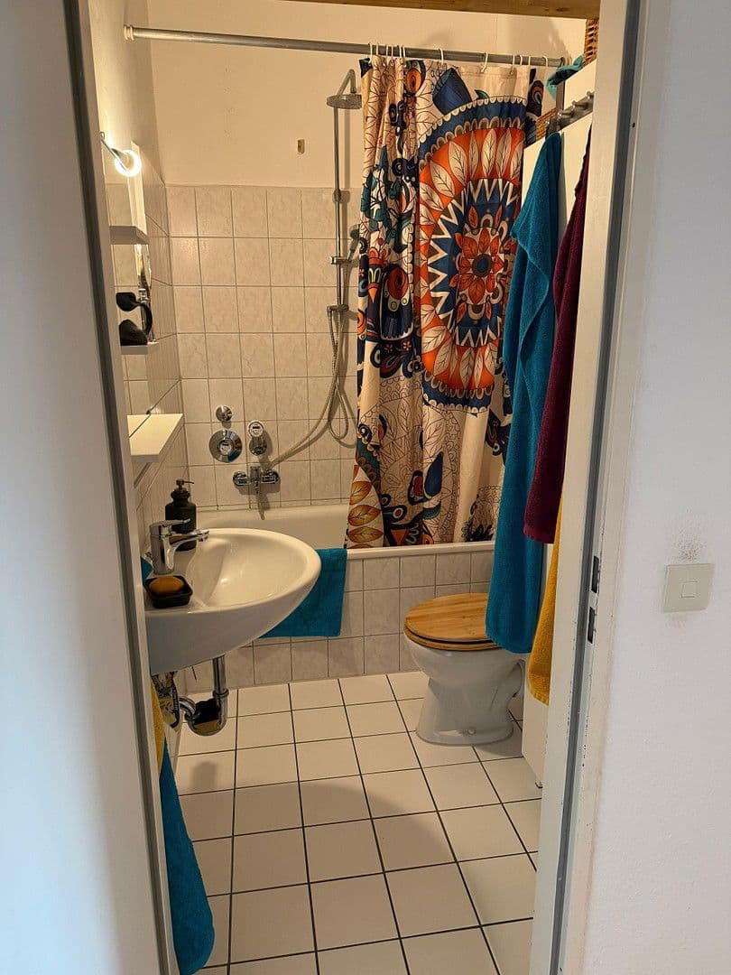 Pronájem bytu 3+1 77 m², Damperhofstraße 21, Kiel, Šlesvicko-Holštýnsko Pronájem bytu 3+1 77 m², Damperhofstraße 21, Kiel, Šlesvicko-Holštýnsko