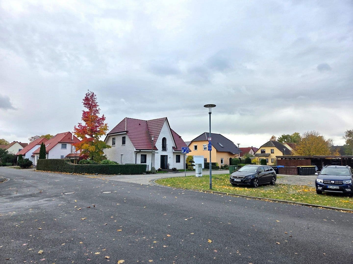 Prodej domu 3.097 m², pozemek 6.717 m², Haidelausigker Weg 2-6, Dessau-Roßlau OT Kochstedt, Sasko-Anhaltsko Prodej domu 3.097 m², pozemek 6.717 m², Haidelausigker Weg 2-6, Dessau-Roßlau OT Kochstedt, Sasko-Anhaltsko