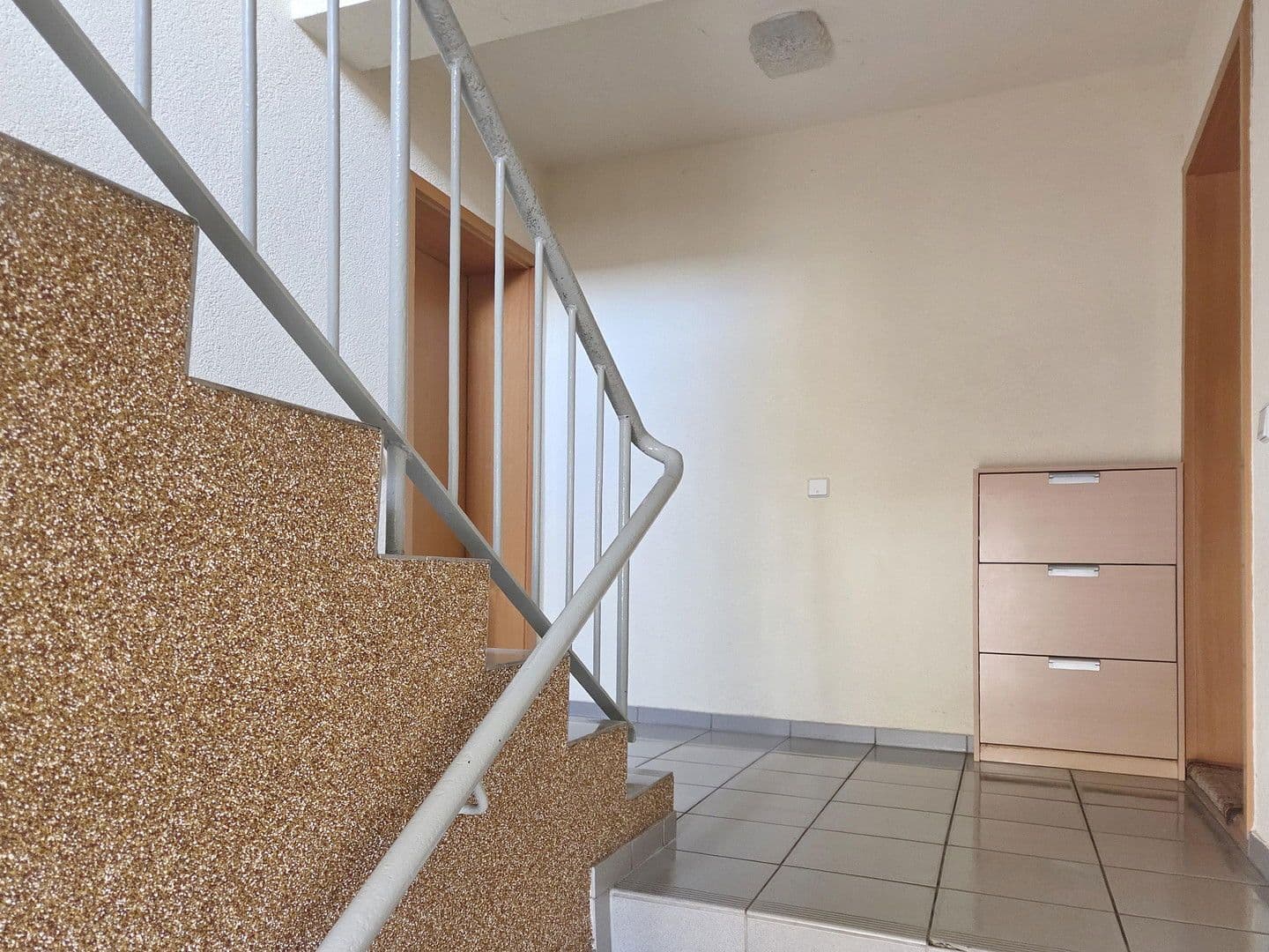 Prodej domu 3.097 m², pozemek 6.717 m², Haidelausigker Weg 2-6, Dessau-Roßlau OT Kochstedt, Sasko-Anhaltsko Prodej domu 3.097 m², pozemek 6.717 m², Haidelausigker Weg 2-6, Dessau-Roßlau OT Kochstedt, Sasko-Anhaltsko