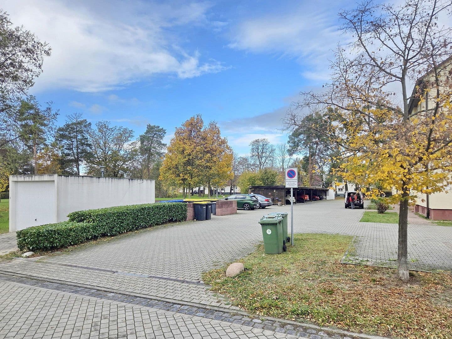 Prodej domu 3.097 m², pozemek 6.717 m², Haidelausigker Weg 2-6, Dessau-Roßlau OT Kochstedt, Sasko-Anhaltsko Prodej domu 3.097 m², pozemek 6.717 m², Haidelausigker Weg 2-6, Dessau-Roßlau OT Kochstedt, Sasko-Anhaltsko