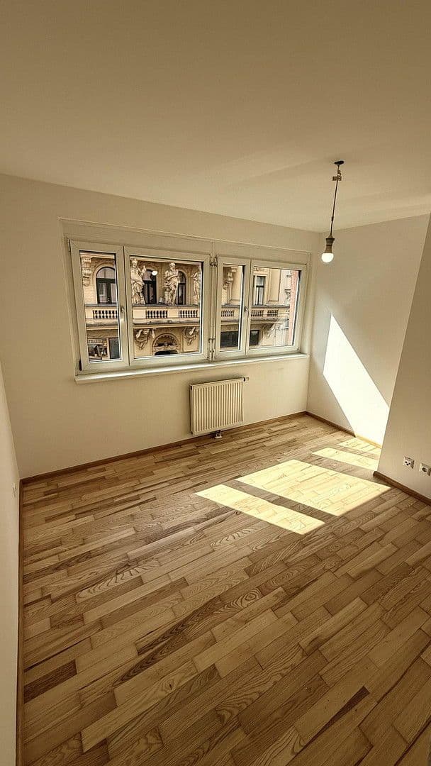 Pronájem bytu 2+1 40 m², Hernalser Hauptstraße 22, Wien, Wien Pronájem bytu 2+1 40 m², Hernalser Hauptstraße 22, Wien, Wien