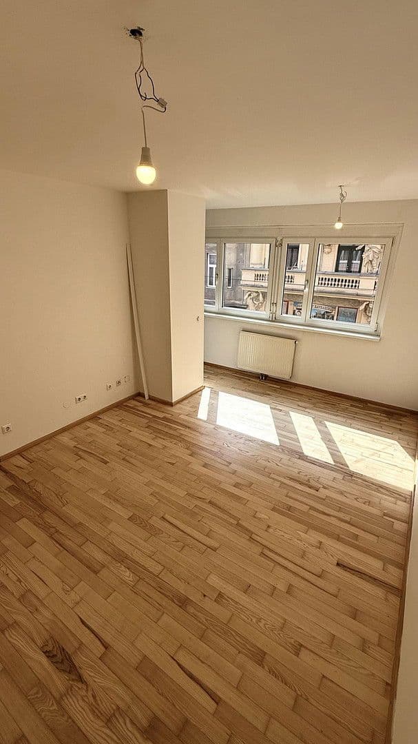 Pronájem bytu 2+1 40 m², Hernalser Hauptstraße 22, Wien, Wien Pronájem bytu 2+1 40 m², Hernalser Hauptstraße 22, Wien, Wien