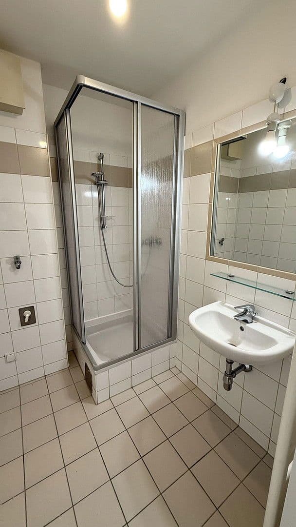 Pronájem bytu 2+1 40 m², Hernalser Hauptstraße 22, Wien, Wien Pronájem bytu 2+1 40 m², Hernalser Hauptstraße 22, Wien, Wien