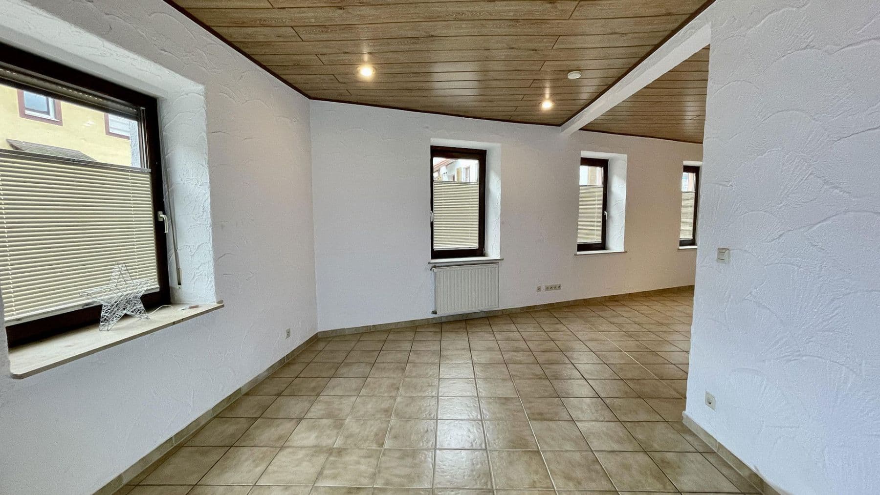 Pronájem domu 170 m², pozemek 190 m², Bad Dürkheim, Porýní-Falc Pronájem domu 170 m², pozemek 190 m², Bad Dürkheim, Porýní-Falc