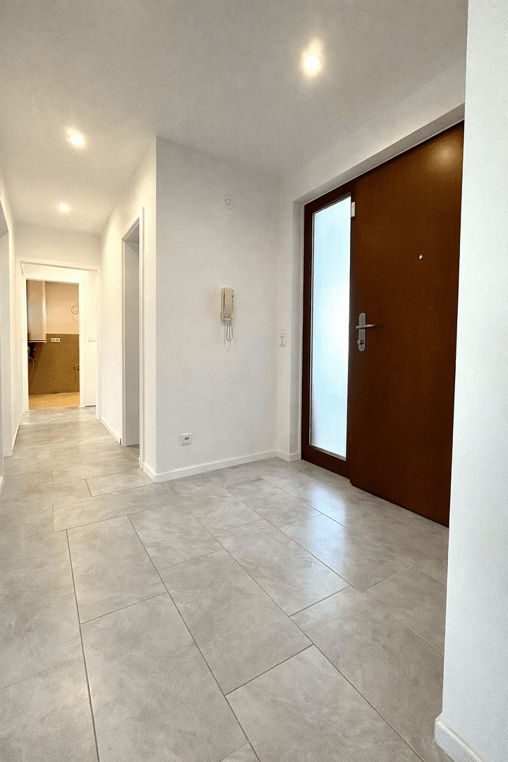 Prodej bytu 3+1 75 m², Hohenstaufenstrasse 100, Göppingen, Bádensko-Württembersko Prodej bytu 3+1 75 m², Hohenstaufenstrasse 100, Göppingen, Bádensko-Württembersko