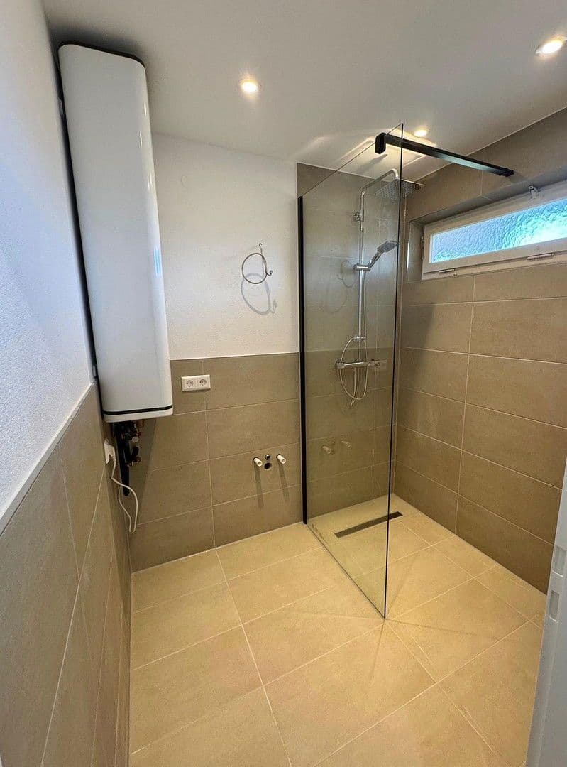 Prodej bytu 3+1 75 m², Hohenstaufenstrasse 100, Göppingen, Bádensko-Württembersko Prodej bytu 3+1 75 m², Hohenstaufenstrasse 100, Göppingen, Bádensko-Württembersko