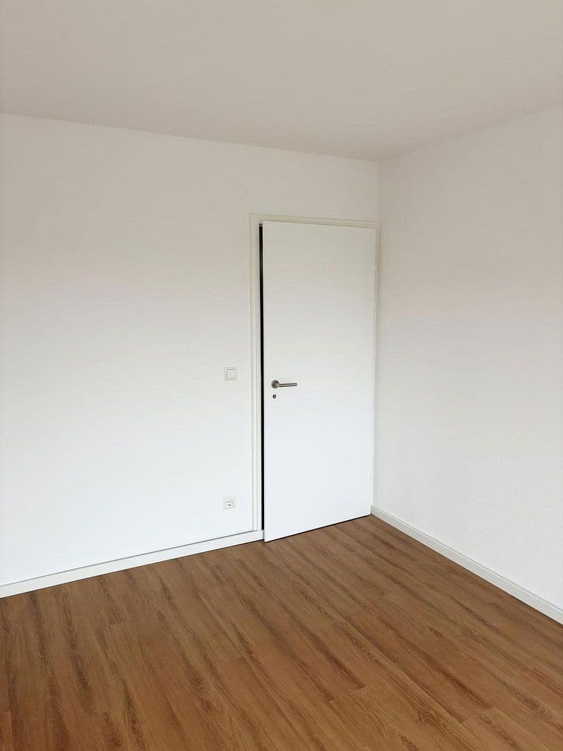 Prodej bytu 3+1 75 m², Hohenstaufenstrasse 100, Göppingen, Bádensko-Württembersko Prodej bytu 3+1 75 m², Hohenstaufenstrasse 100, Göppingen, Bádensko-Württembersko