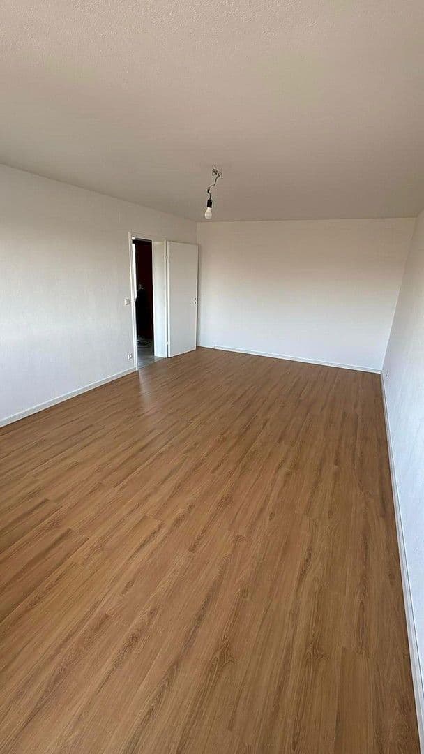 Prodej bytu 3+1 75 m², Hohenstaufenstrasse 100, Göppingen, Bádensko-Württembersko Prodej bytu 3+1 75 m², Hohenstaufenstrasse 100, Göppingen, Bádensko-Württembersko