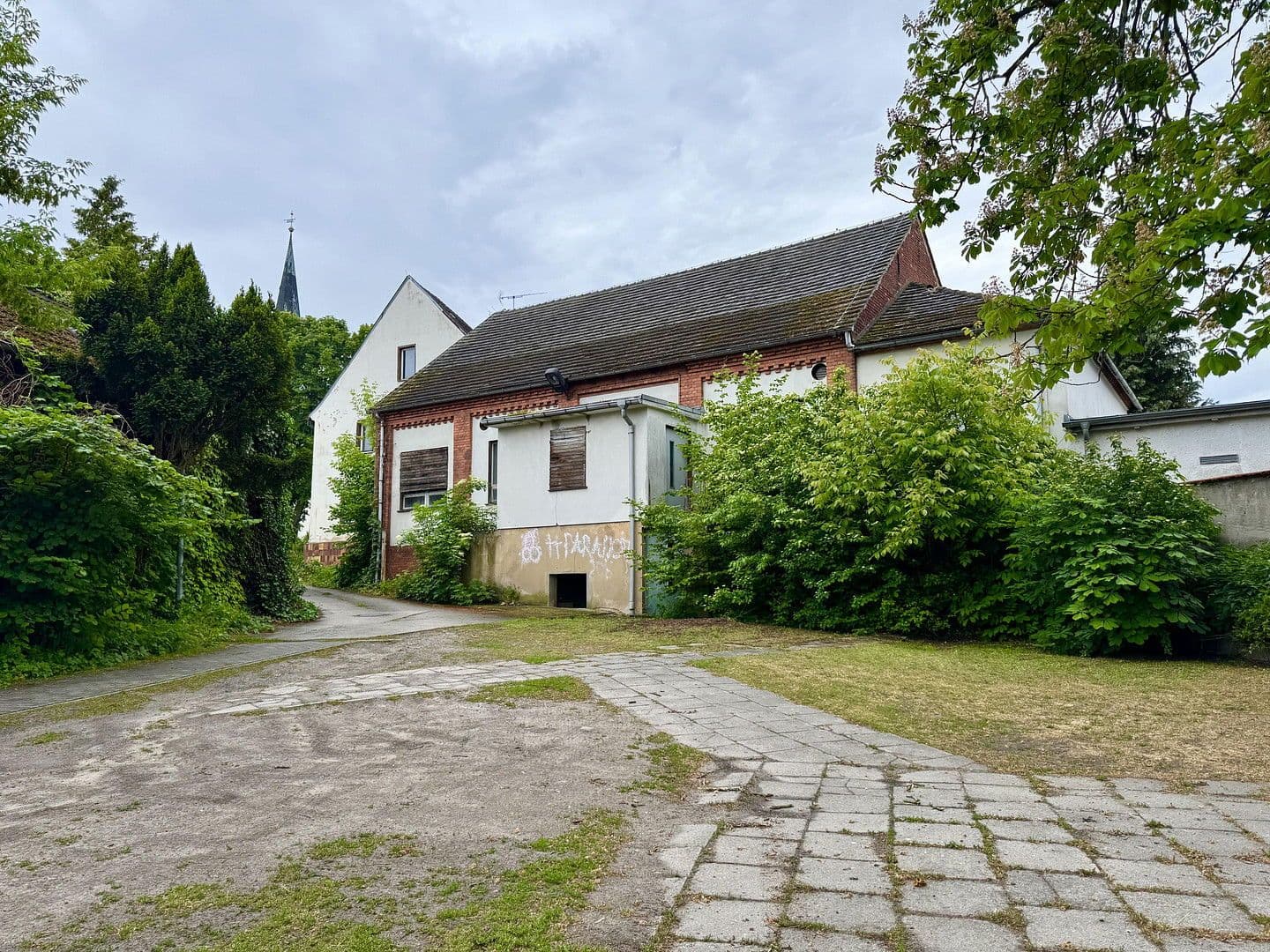 Prodej domu 1.000 m², pozemek 2.000 m², Hauptstraße 5, Lübbenau/Spreewald, Braniborsko Prodej domu 1.000 m², pozemek 2.000 m², Hauptstraße 5, Lübbenau/Spreewald, Braniborsko