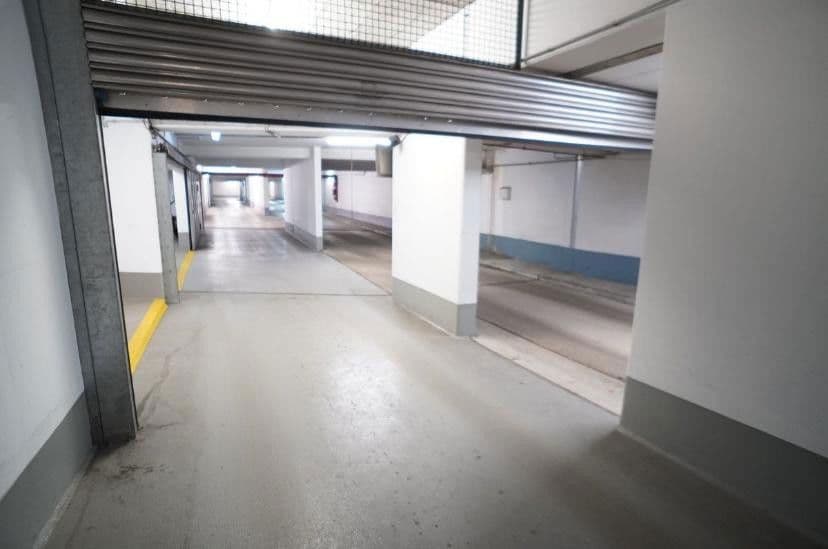 Pronájem garáže, Augsburger Str. 15, Augsburg, Bavorsko Pronájem garáže, Augsburger Str. 15, Augsburg, Bavorsko