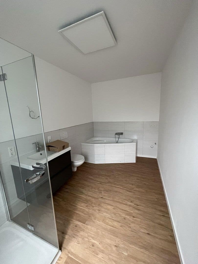 Prodej domu 450 m², pozemek 377 m², Elkenroth, Porýní-Falc Prodej domu 450 m², pozemek 377 m², Elkenroth, Porýní-Falc