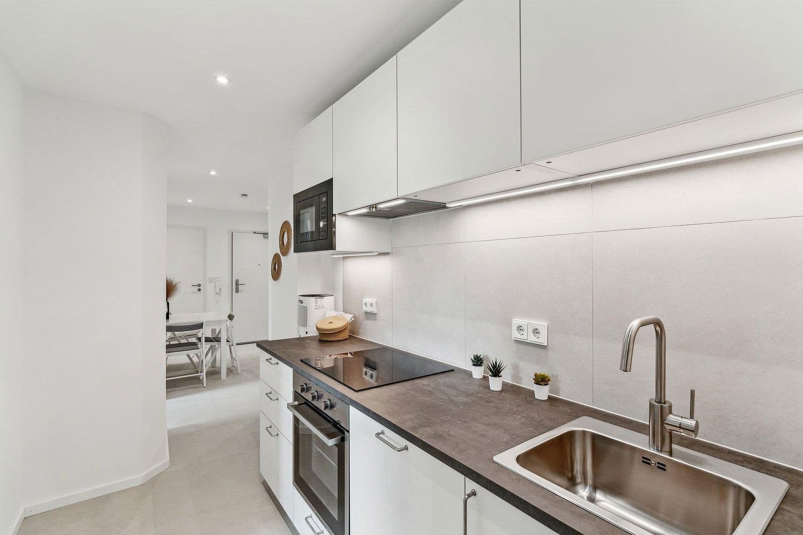 Pronájem bytu 1+1 22 m², Solothurner Straße 9, München, Bavorsko Pronájem bytu 1+1 22 m², Solothurner Straße 9, München, Bavorsko