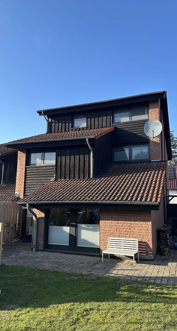 Prodej domu 109 m², pozemek 450 m², Steinburg, Šlesvicko-Holštýnsko Prodej domu 109 m², pozemek 450 m², Steinburg, Šlesvicko-Holštýnsko