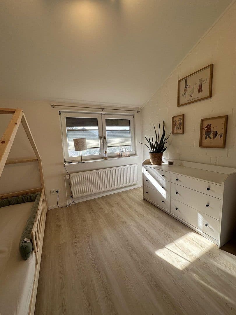 Prodej domu 109 m², pozemek 450 m², Steinburg, Šlesvicko-Holštýnsko Prodej domu 109 m², pozemek 450 m², Steinburg, Šlesvicko-Holštýnsko