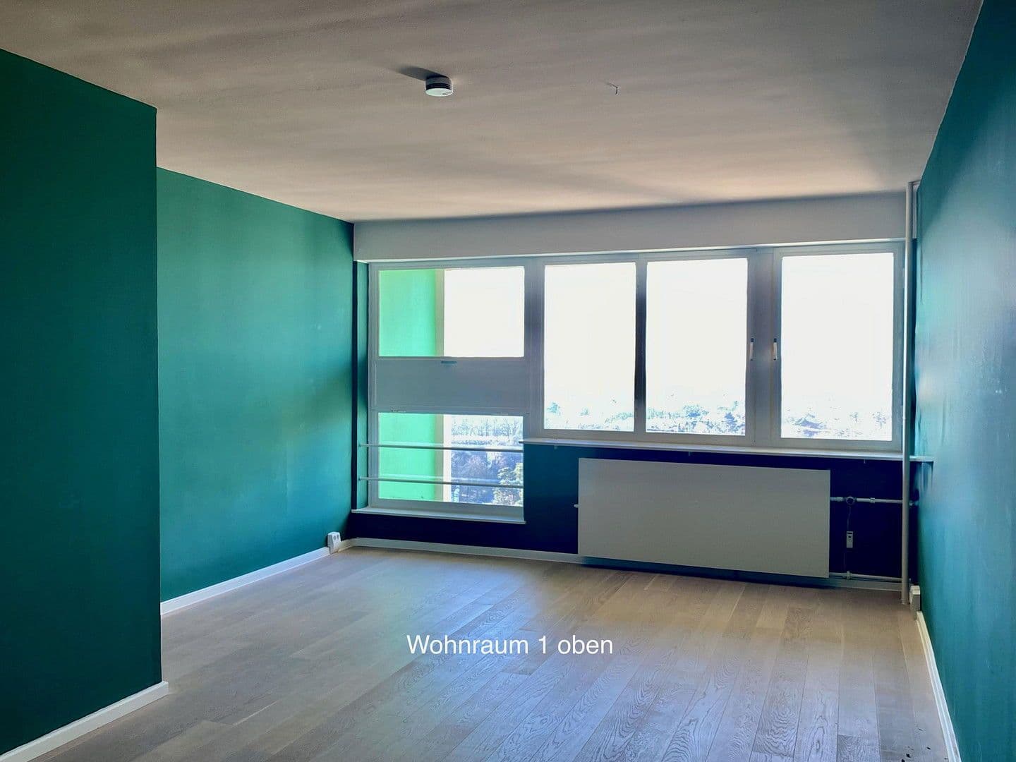 Prodej bytu 3+1 106 m², Berlin, Berlín Prodej bytu 3+1 106 m², Berlin, Berlín