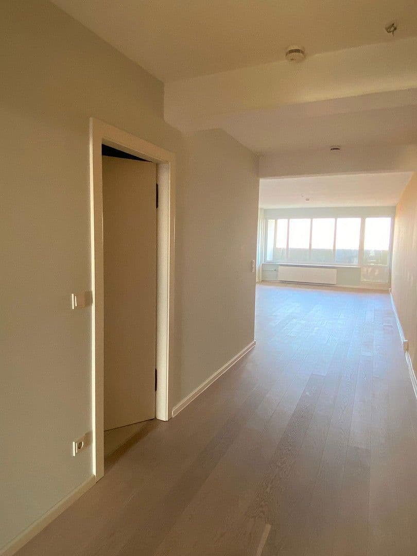 Prodej bytu 3+1 106 m², Berlin, Berlín Prodej bytu 3+1 106 m², Berlin, Berlín