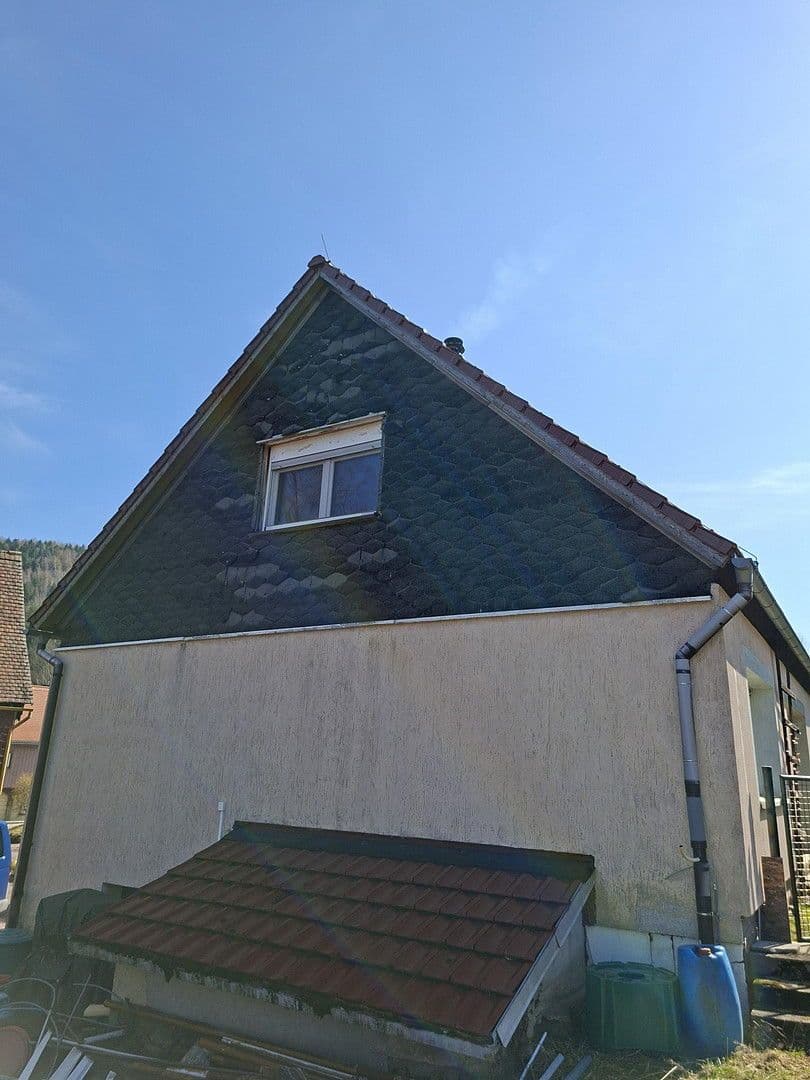 Prodej domu 100 m², pozemek 1.300 m², Hauptstraße 139, Großschönau, Sasko Prodej domu 100 m², pozemek 1.300 m², Hauptstraße 139, Großschönau, Sasko