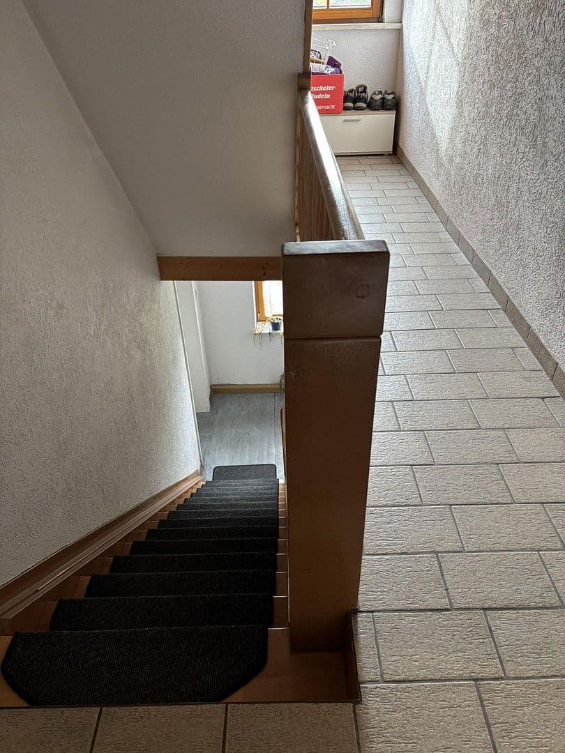 Prodej domu 170 m², pozemek 321 m², Kirchstrasse 1, Reichenbach am Heuberg, Bádensko-Württembersko Prodej domu 170 m², pozemek 321 m², Kirchstrasse 1, Reichenbach am Heuberg, Bádensko-Württembersko