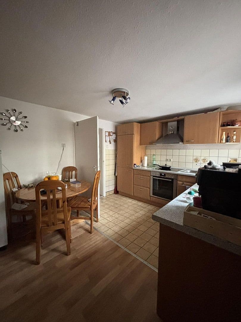 Prodej domu 170 m², pozemek 321 m², Kirchstrasse 1, Reichenbach am Heuberg, Bádensko-Württembersko Prodej domu 170 m², pozemek 321 m², Kirchstrasse 1, Reichenbach am Heuberg, Bádensko-Württembersko