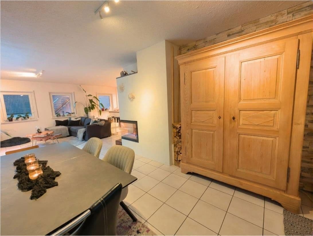 Prodej domu 211 m², pozemek 322 m², Rauenberger Straße, Dielheim, Bádensko-Württembersko Prodej domu 211 m², pozemek 322 m², Rauenberger Straße, Dielheim, Bádensko-Württembersko