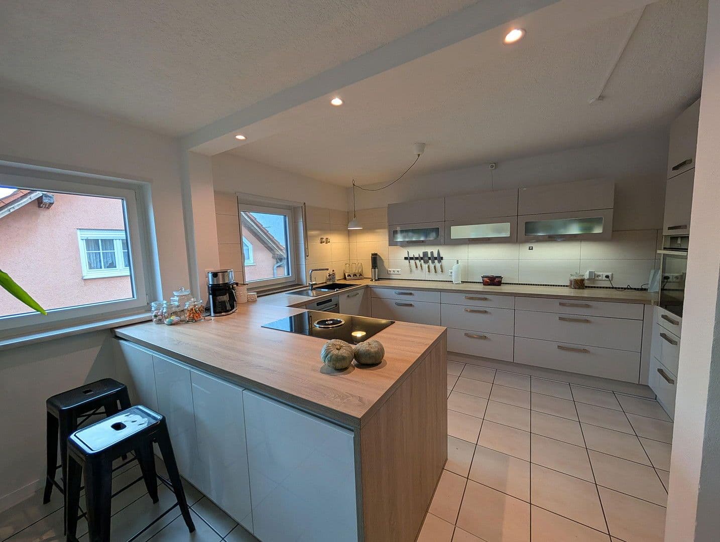 Prodej domu 211 m², pozemek 322 m², Rauenberger Straße, Dielheim, Bádensko-Württembersko Prodej domu 211 m², pozemek 322 m², Rauenberger Straße, Dielheim, Bádensko-Württembersko