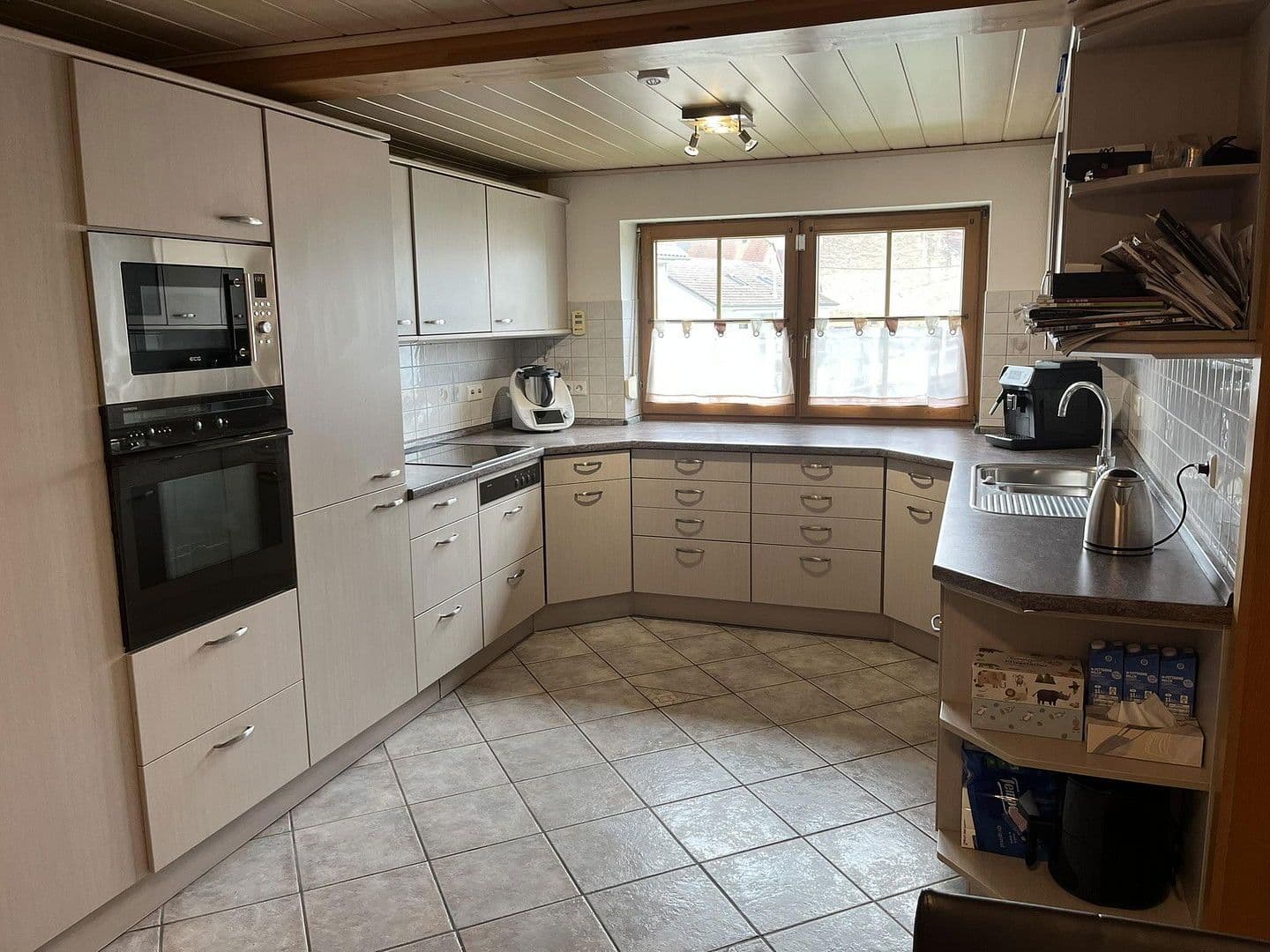 Prodej bytu 5+1 170 m², Rottenburg am Neckar, Bádensko-Württembersko Prodej bytu 5+1 170 m², Rottenburg am Neckar, Bádensko-Württembersko