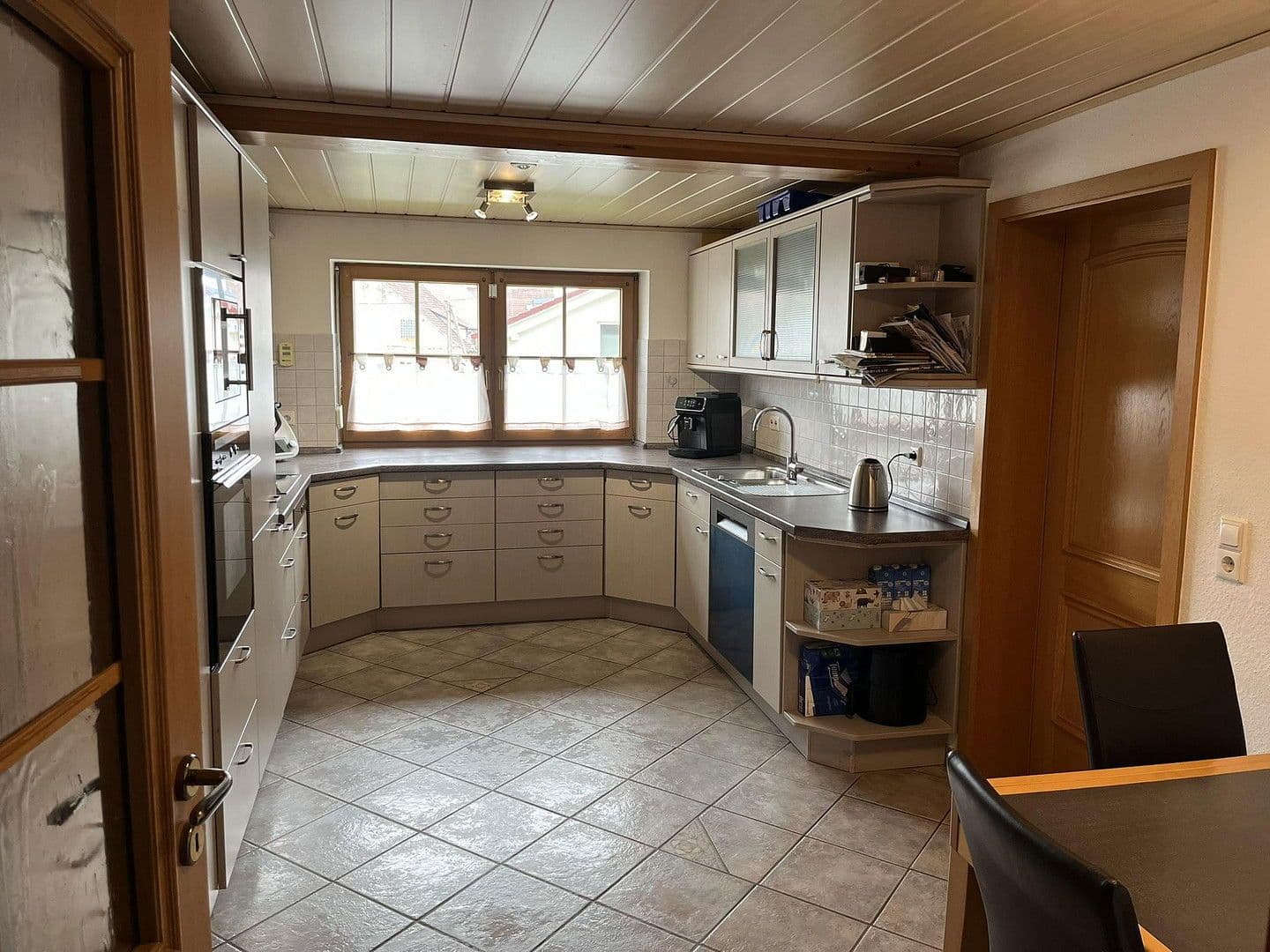 Prodej bytu 5+1 170 m², Rottenburg am Neckar, Bádensko-Württembersko Prodej bytu 5+1 170 m², Rottenburg am Neckar, Bádensko-Württembersko